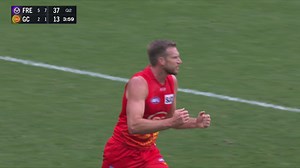 Sam Day scores a crucial goal from long-range after slick Suns transition! | AFL