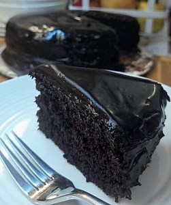 494K views · 1.8K reactions | CHOCOLATE CAKE WITH CHOCOLATE FUDGE...