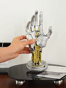 Creative Robot Hand Sculpture Resin Cyberpunk Decor Controller Holder Figure Futuristic Decor Gothic Cyborg Also Functions as Key Holder Realistic RoboticHand Gaming Headphone Stand