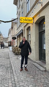 Haga är en vacker och välbevarad stadsdel i Göteborg som är populär bland göteborgare och besökare. Vad vill du se mer eller mindre av i Haga? #trygghet #café #goteborg #gbg #gbgftw | Axel Josefson
