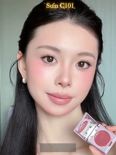 Má hồng có bao nhiêu cái cũng chưa bao giờ là đủ đúng không mấy nàng? #REDCHAMBER #cleanbeauty #tiktokmakemebuyit #cleangirlmakeup #dailymakeup #mahong