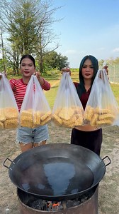 Cooking yummy noodle salad recipe | Primitive Art