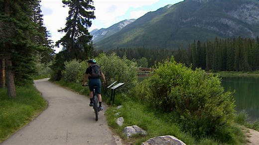 Government launches Canada Strong Pass to promote tourism