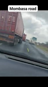 This is how kenyans are killed by reckless drivers along Mombasa-Nairobi Highway, if we have a government in Kenya, such drivers won't be allowed to operate on our roads | Jubilee Party Forum