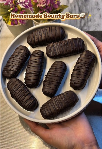 Homemade Bounty Bars Recipe 🥥 | Easy Pakistani Dessert