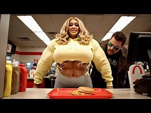 She Hulk Style Female Muscle Growth Transformation | She Hulk Muscle Morph