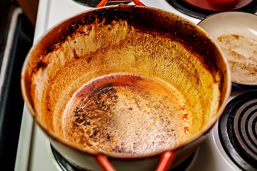 Here's My Secret To Removing Stains From Your Expensive Dutch Oven