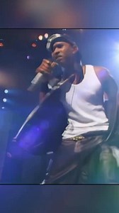 Long before handing out 🍒 in Vegas, Usher had the ladies going wild! He’s the definition of 90’s fine in this performance of "You Make Me Wanna" for #ShowtimeAtTheApollo. We can’t decide if our favorite part about this clip is the vocals, the dance break or the…wardrobe malfunction 😂 #FlashbackFriday | Apollo Theater