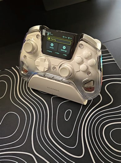 The Manba One is possibly the most underrated controller out there, featuring Hall Effect analog sticks for zero drift and an interactive screen for ultimate control. It feels incredibly responsive and comfortable to use, coming complete with fully mappable rear buttons and a dedicated charging dock to keep your setup pro-level. #gamecontroller #halleffect #wirelessgamecontroller #phonegaming #gameaccessories