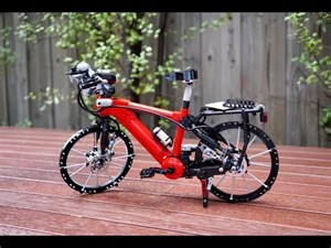 This LEGO Bicycle Has Working Wheels, Pedals, and Brakes