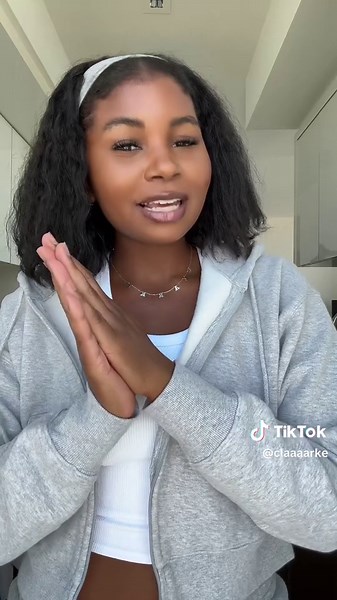 NuFACE TRINITY Skincare Giveaway with Amazon Beauty & @claaaarke