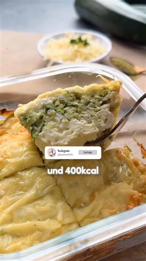 Sabrina Mirella Börke on Instagram: "| Anzeige | ⬇️ zum Rezept !⬇️ Käse Zucchini Frittata !🥳 ✅ perfektes Abnehm Rezept ✅ optimal als Mealprep ✅ Schmeckt warm und kalt ✅ nur 400 kcal pro Schüssel ✅ bei 35g Protein ! Unbedingt abspeichern und ausprobieren!😍 Zutaten pro Schüssel: • 2 Eier • 40g Feta Light salakis • 200g Zucchini gerieben, leicht ausgedrückt • Gewürze nach Wahl (hier „Knobilicious“ von more ) • 40g light Reibe Käse ➡️mit dem Code BIENE bekommst du immer den maximal möglichen Rabat