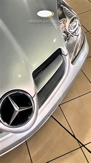 2006 Mercedes-Benz SLK200 Kompressor Auto - R299,900 ✔️ 73,900km ✔️ Timeless open-top elegance: this 2006 SLK200 Kompressor Auto shows an incredibly low 73,900km and looks every bit the modern classic it has become. Finished in brilliant silver with a perfectly functioning electric folding hardtop, it’s the ideal weekend cruiser or daily drop-top for South African sunshine. Immaculately kept, full service history, and still wearing its original charm inside and out. Features: 1.8L supercharged K