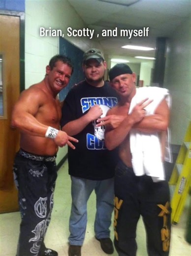 Encuentro con los campeones de parejas WWF TOO COOL