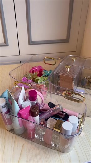 Acrylic Storage Basket: Organize Your Space Efficiently