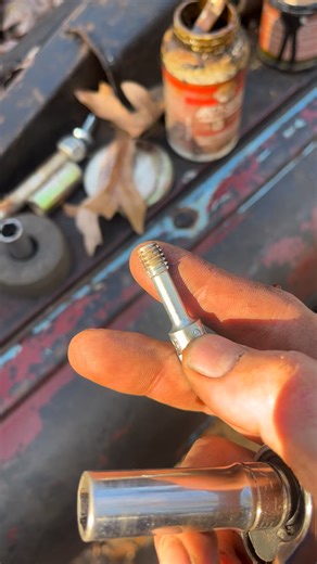 Selective performance | Fixing rusty threads on a old hot rod | Instagram