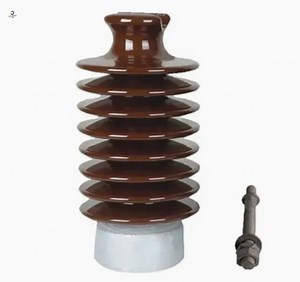 [Hot Item] 33kv High Voltage Power Line Post Groove Ceramic Insulators with Spindle