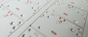 What is Differences Between Fr4 Glassfiber and Aluminum substrate for PCB? - RayPCB