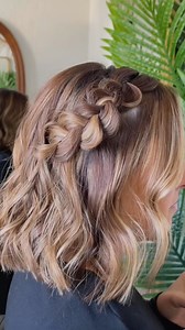 3.3K views · 4 comments | Pancake your bridal braids like a pro with PUFF.ME volumizing powder : @kayy.hairstylist #braidtutorial #howtobraid #bridalbraid #texturepowder #hairreels #PUFFMEpowder #designmehair | Design.ME | Facebook