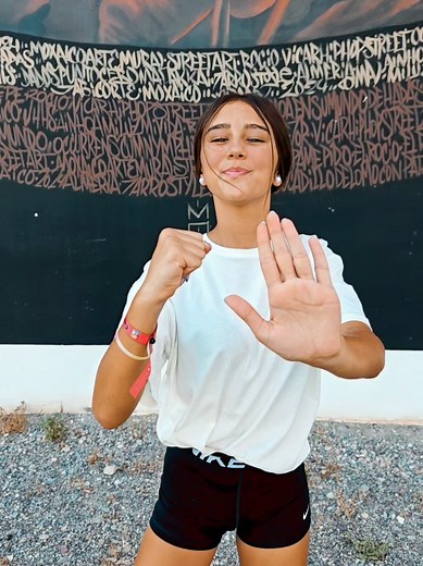 Haciéndolo Trend: Las Travesuras de Lucía