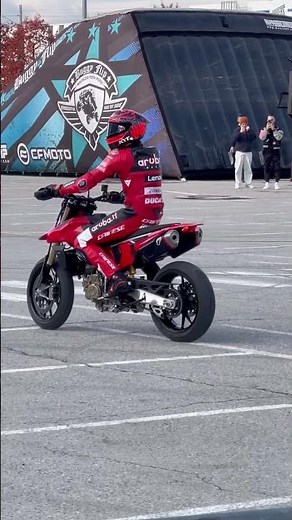 Single cylinder ‪@ducati‬ Hypermotard 698 ￼