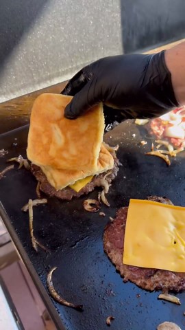 The Food Nanny on Instagram: "My cousin Timm couldn’t wait to show you Fannie’s his Smash Burger 🍔 👌🏻💥 This was delicious 🤤 make it asap !!!! Timmy’s Smash Burger 🍔 The tools you will need: 1-burger press Parchment paper 1-Wide spatuala 1-Brush for brushing on Bacon grease. 1-Wide scraper for scraping the grease off the grill each time you cook a new batch of burgers 1 -tin salt shaker 1 -Plastic ketchup or mustard container Blackstone grill or a flat top griddle you can put on top of your