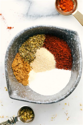 Recipe here: https://therecipecritic.com/fajita-seasoning/ This fajita seasoning is the perfect homemade blend to spice up any dish to serve on a fajita. The combination of spices are out of this world AMAZING! | Tried and True Recipes