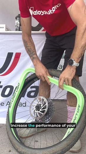 2.1K reactions · 136 shares | Claudio Caluori shows how easy #AirLinerLight is to install. If you don’t have Claudio’s powerful hands, Vittoria’s Air-Liner MTB Tool and Universal Tire Levers can be very helpful for a quick and easy set-up  Learn more about Air-Liner Light MTB insert  https://www.vittoria.com/ww/en/tire-inserts/mtb/air-liner-light-xc-trail Pumpforpeace #TheRideAhead #FlyOver | Vittoria Tires | Facebook