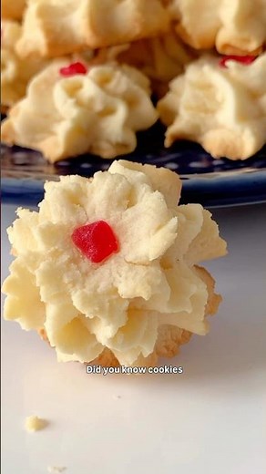 Easy eggless swirl cookies recipe | bakery-style butter cookies at home