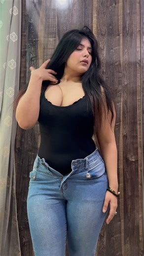 Garima Vohra 🔱 on Instagram: "This sculpting bodysuit from @boldshape . . . . . . . #explore #explorepage #fyp #viralbhayani #viralvideos #viral"