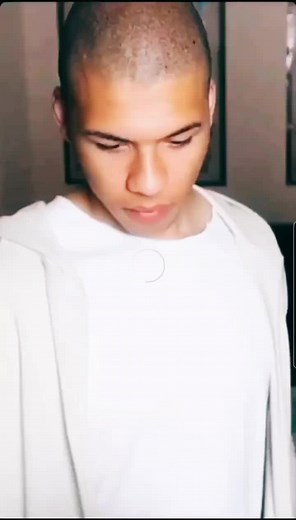 Kelvin's Hilarious Dance Prank with Glatze