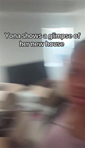 Unboxing & Room Tour: Yona's New Place