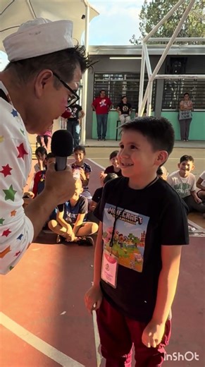 Here's the poor guy trying to beat the clown 😭😵 #familyfriendly #unlimitedfun #comedy