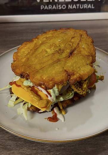 Patacón de Carne Mechada receta fácil y rápida