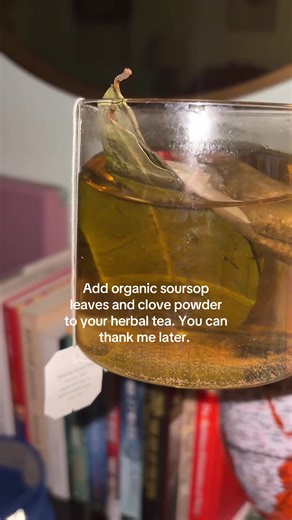 Yes I eat my skincare ;) I love upgrading my everyday detox or herbal tea with organic soursop leaves(THE BEST JAMAICAN FRUIT) a pinch of organic clove powder(Yum, Christmas in a cup!)🌿 It’s such a simple ritual, but the benefits run deep. I upgrade all of my mirohabits for macro benefits, and it’s so easy when you keep stuff like this around! It starts off intentional but then it becomes mindless, you just do it and reap the benefits! Clove is rich in antioxidants—especially eugenol—which help