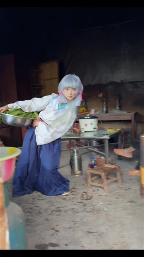 坏了！这个是真萝莉 @Id .丘 #神里绫华#二次元#COS