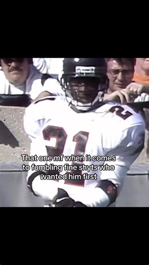 NFL Fumbles: When He Misses His Chance