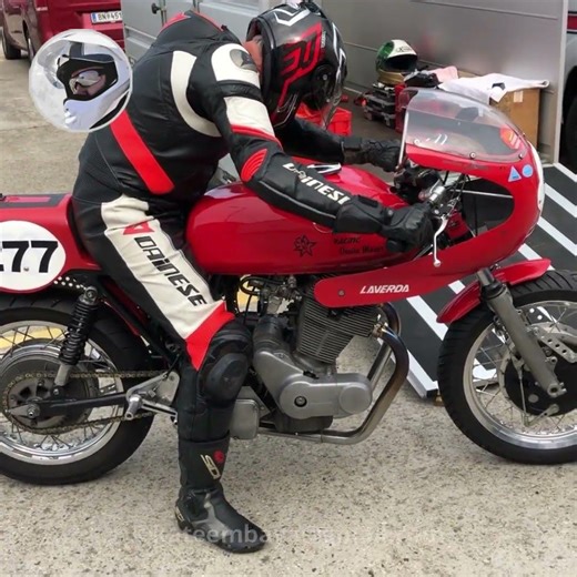 Laverda SF 750 - 70s Italian classic ready to race #goran2003