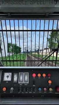 WAP-7 Full Power Run Crossing BOXN Freight – Track Shaking Speed | BOXN freight crossing #railworks