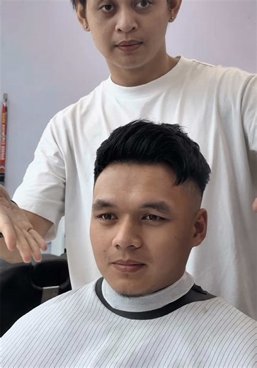 Messy Quiff Hairstyle Tutorial for Men