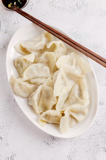 How to Make Chinese Chive and Pork Dumplings (Jiaozi)
