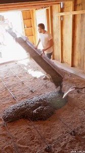 Pouring Concrete | Modern Builds