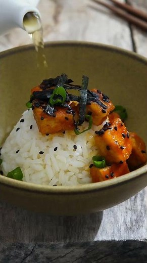 How to Make Ochazuke (Japanese Tea, Rice, and Salmon)