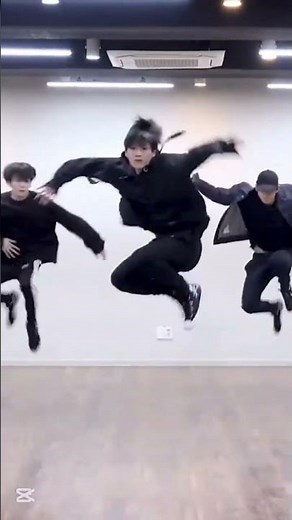 BTS dancing most famous v dancing #shorts #btsarmy #btsdance