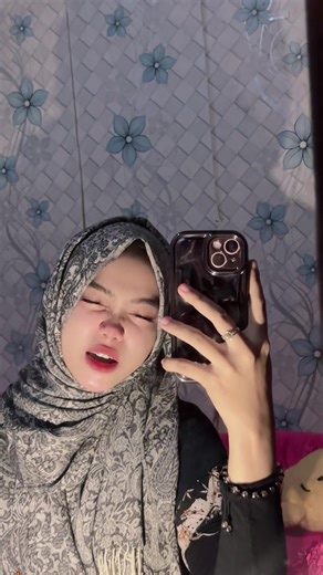 xyn_naaaa✨ (@cewek_torjun)’s videos with suara asli - Fahrii || Lyrics🥀