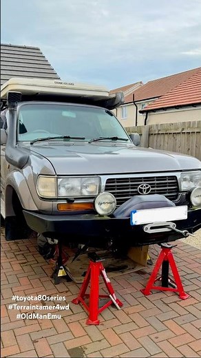 Landcruiser 80 Series front locking diff and swivel hub rebuild