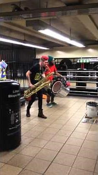 Techno saxophone player in Union Square subway station, NY - Too Many Zooz