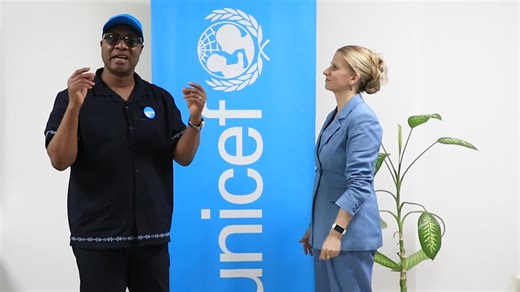 UNICEF Guinea on Instagram: "En tant qu'Ambassadeur de l’UNICEF, @Sekouba Bambino dit NON aux mutilations génitales féminines (MGF). En cette Journée internationale de la tolérance zéro à l'égard des MGF, il se tient aux côtés de la Représentante de l'UNICEF en Guinée pour réaffirmer son engagement en faveur d'une Guinée sans excision, pour la santé et le bien-être des filles et de nos communautés. Les mutilations génitales féminines nuisent gravement à la santé physique et mentale des filles et