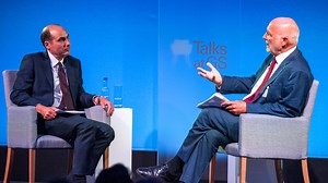 “Social media is not a replacement for social contact with real human beings.” - Peter Fonagy from Anna Freud National Centre for Children and Families on social media and mental health. #TalksAtGS #GSEurope | Goldman Sachs