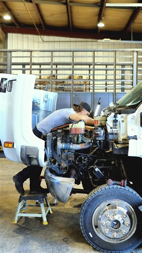Kolby’s got his hands full with this low fuel pressure issue 🔧 After tracking down a problem in the main wiring harness, the rewiring begins ⚡ Good thing he’s a pro at this! Need any diesel work done? give us a call and book an appointment at (306) 244-4010 or give us a visit at 620 46 St E. | Superior Diesel Services